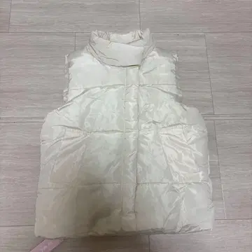 화이트 다운 베스트 M 사이즈