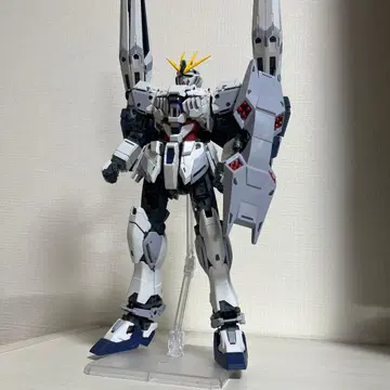 MG 내러티브 건담 B 장비 Ver.Ka [ 조립 완료 ]