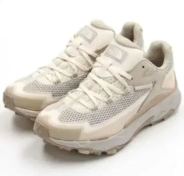 새상품 더 노스 페이스 스니커즈 22cm 화이트