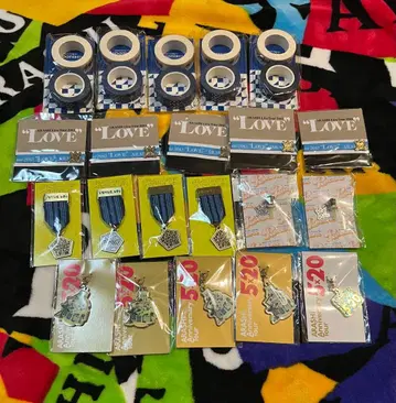 아라시 오노 사토시 마스킹 테이프 리본 브레스 메탈 브로치 이어폰 잭 참