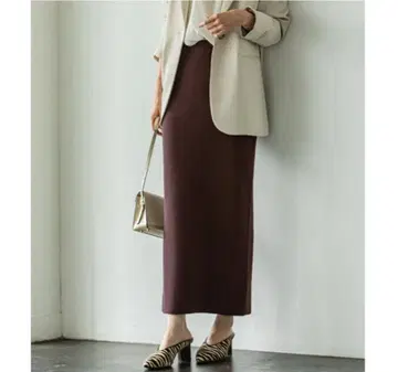 NOBLE 리브 니트 타이트 스커트