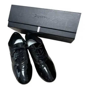 레페토 37 ZIZI 레이스업 가죽 에나멜 슈즈 블랙