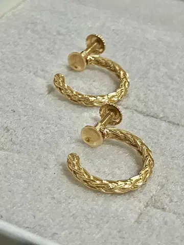 초레어 (극) 새상품급 K10 YG 뜨개질풍 귀찌 (agete)