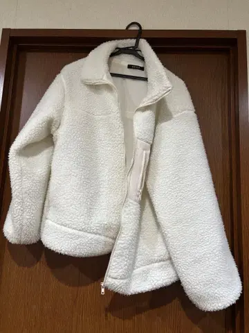 화이트 플리스 자켓 L 사이즈