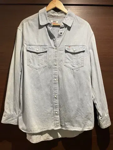 [ 새상품급 ] TOMMY JEANS 데님 셔츠 백 로고 M 사이즈