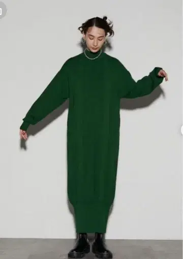 UN3D. 코쿤 루즈 니트 원피스