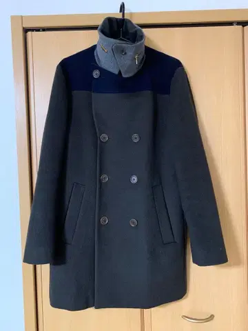 폴스미스 코트 가격 인하 가능