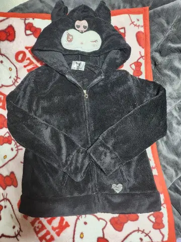 쿠로미 보아 지퍼 후드티 한정품! 선착순!