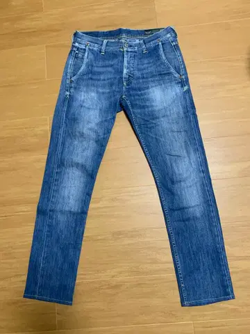 케어 라벨 데님 팬츠