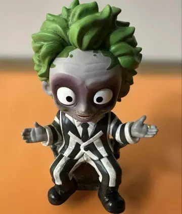 팝마트 비틀쥬스 피규어