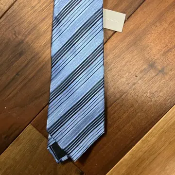 Calvin Klein 파란색 스트라이프 넥타이