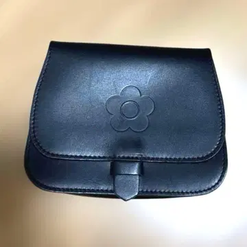 마리메리 가죽 바디백 파우치 블랙