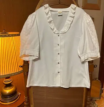 70년대 구제 의류 프랑스 유럽 앤티크 빈티지 자수 꽃무늬 블라우스