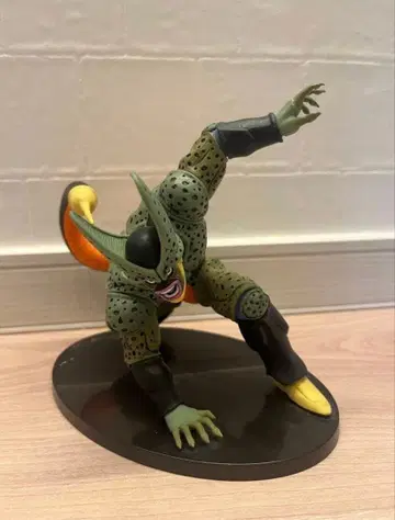 드래곤볼 셀 피규어