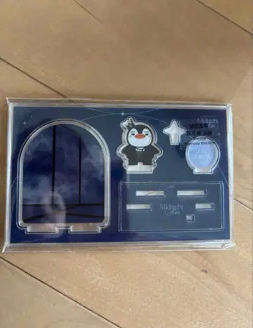 2PM JUNHO 준호 펭귄 아크릴 스탠드