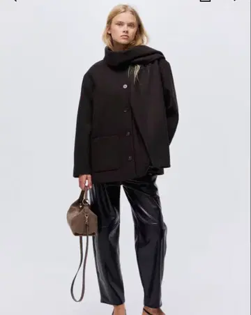 H&M 이번 시즌 완판 코트 머플러 포함 다크 브라운 코트