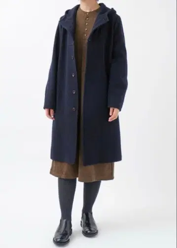 팔라스 팰리스 라무 울 비버 후드 부착 코트 네이비