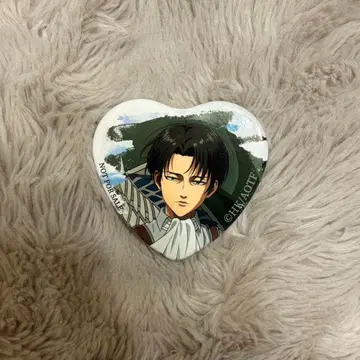 진격의 거인 쿠지비키도 하트형 캔뱃지 리바이
