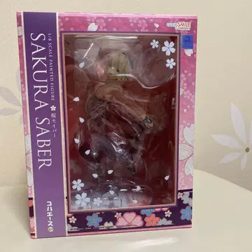벚꽃 세이버 피규어