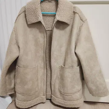 베이지 무스탕 코트 보아 카라 부착