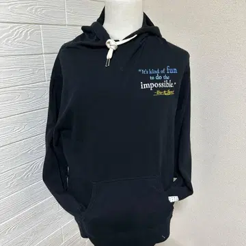 월트 디즈니 명언 자수 후드티 블랙