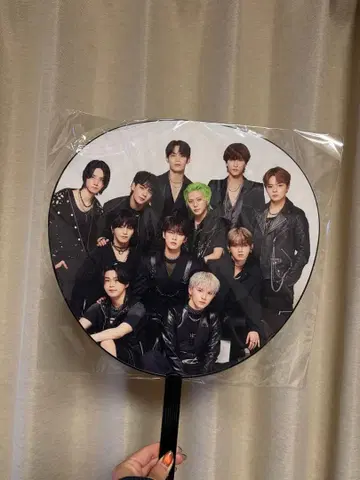 J01 집합 부채 라포스타 2025