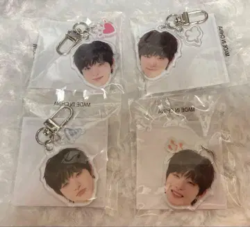 treasure 지훈 얼굴 아크릴 키링 캡슐 토이 희로애락 컴플리트