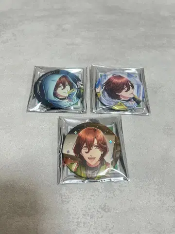 우타프리 코토부키 레이지 주얼리 캔배지