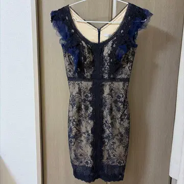 네이비 레이스 프릴 타이트 드레스