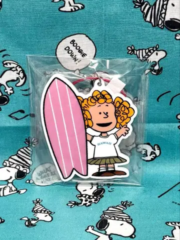 스누피 서프샵 한정판 아크릴 키링 프리다