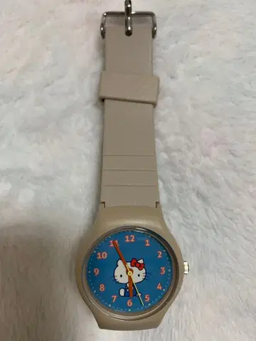 헬로키티 아날로그 시계