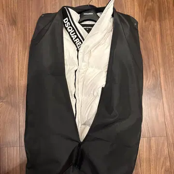 DSQUARED2 화이트 다운 자켓 크 에어드