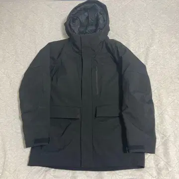 UNIQLO 하이브리드 다운 블랙 후드 부착