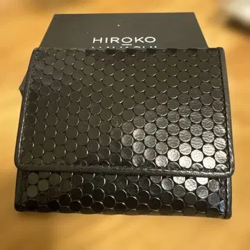 HIROKO HAYASHI 블랙 접이식 지갑