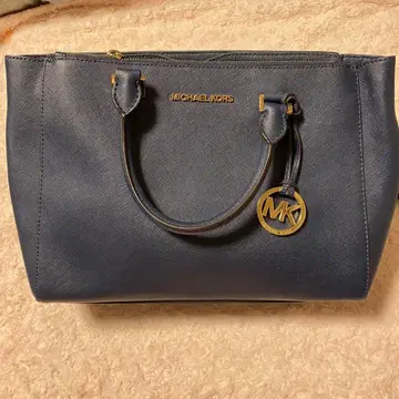 MICHAEL KORS 네이비 핸드백