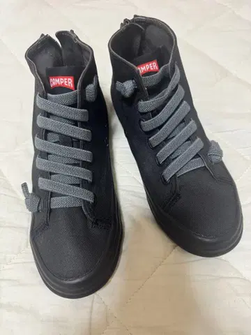 캠퍼 CAMPER 22.5 하이컷 스니커즈 35 미사용품