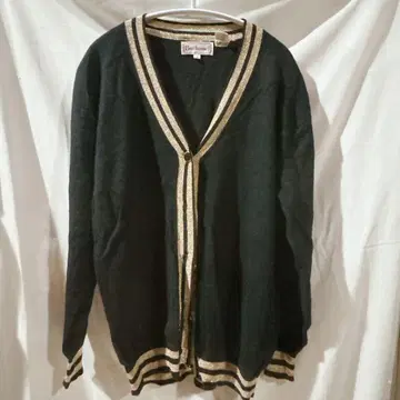 Bechamel 가디건 S 블랙과 금