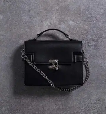 메탈 체인 숄더백