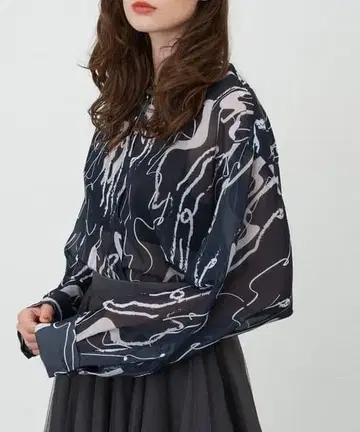 LA BELLE ETUDE 오리지널 뉘앙스 패턴 릴랙스 셔츠