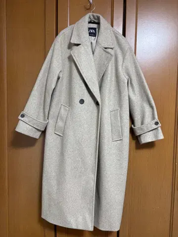 ZARA 베이지 롱 코트
