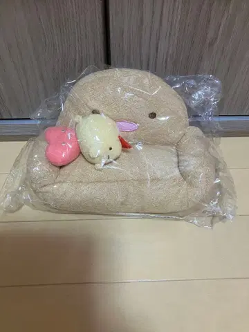 스미코구라시 돈카츠 소파