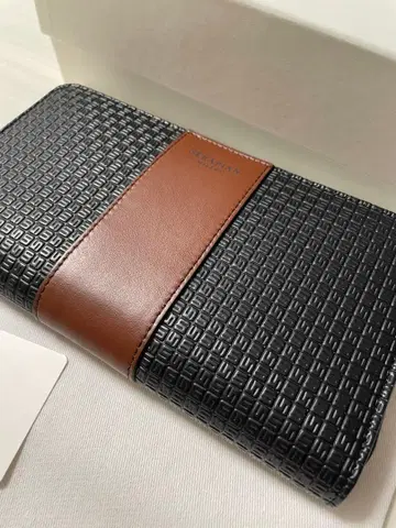 SERAPIAN 세라피안 새상품 지갑 STEPAN제 라운드 지퍼 지갑