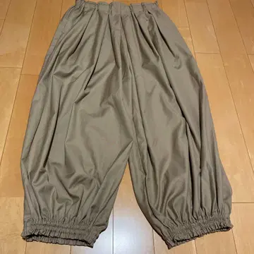 [natural by clip] TR 개더 턱 팬츠 프티 프리