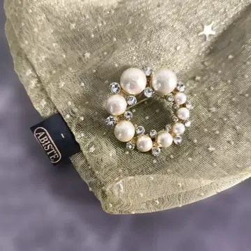 ABISTE 아비스테 브로치