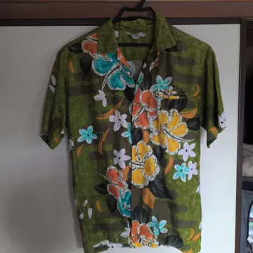 Reef 하와이안 셔츠 하와이산 플라워 패턴