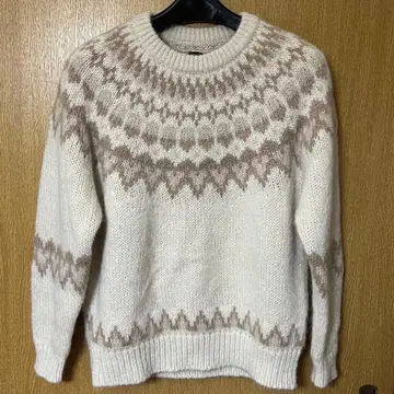 BATONER 바토너 모헤어 노르딕 크루넥 니트