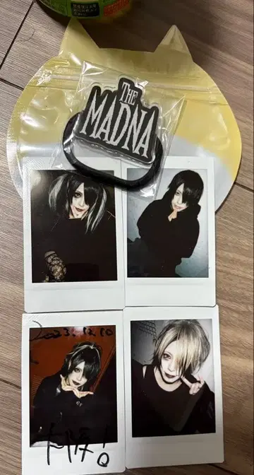 THE MADNA 타카시 씨 폴라로이드 굿즈
