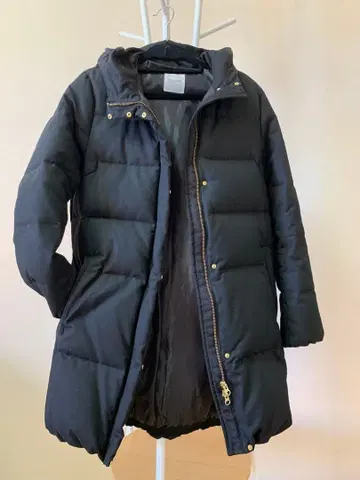 블랙 후드 부착 롱 다운 자켓 다운 코트