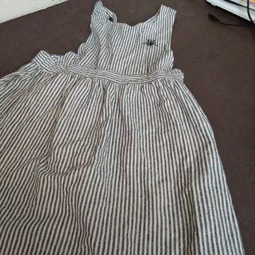 사만사 모스모스 스트라이프 패턴 오버롤 스커트