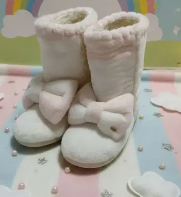 리본 복슬복슬 푹신푹신 룸슈즈 부츠 핑크 화이트 젤라피케 스타일